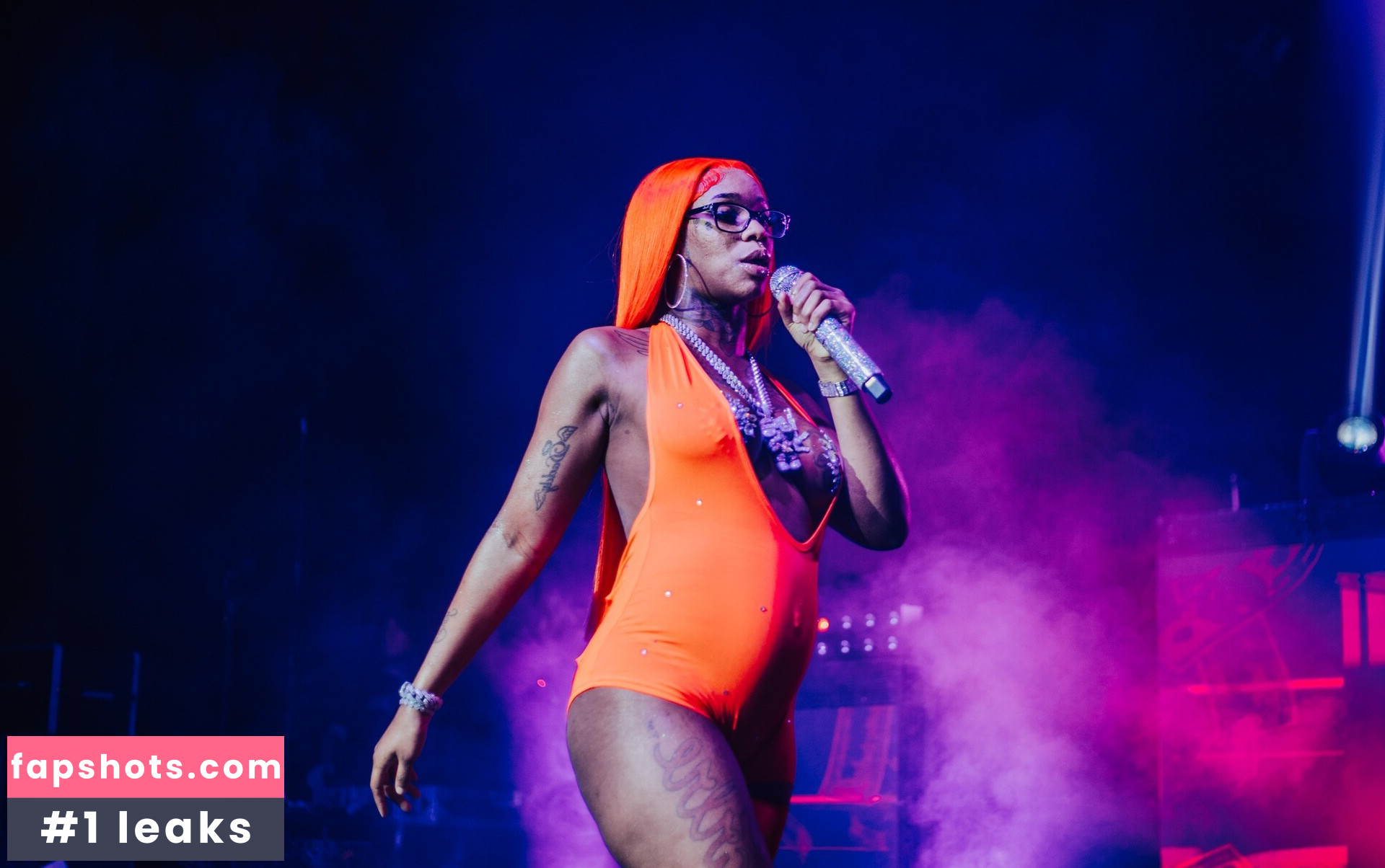 Sexxy Red gallery photo #20