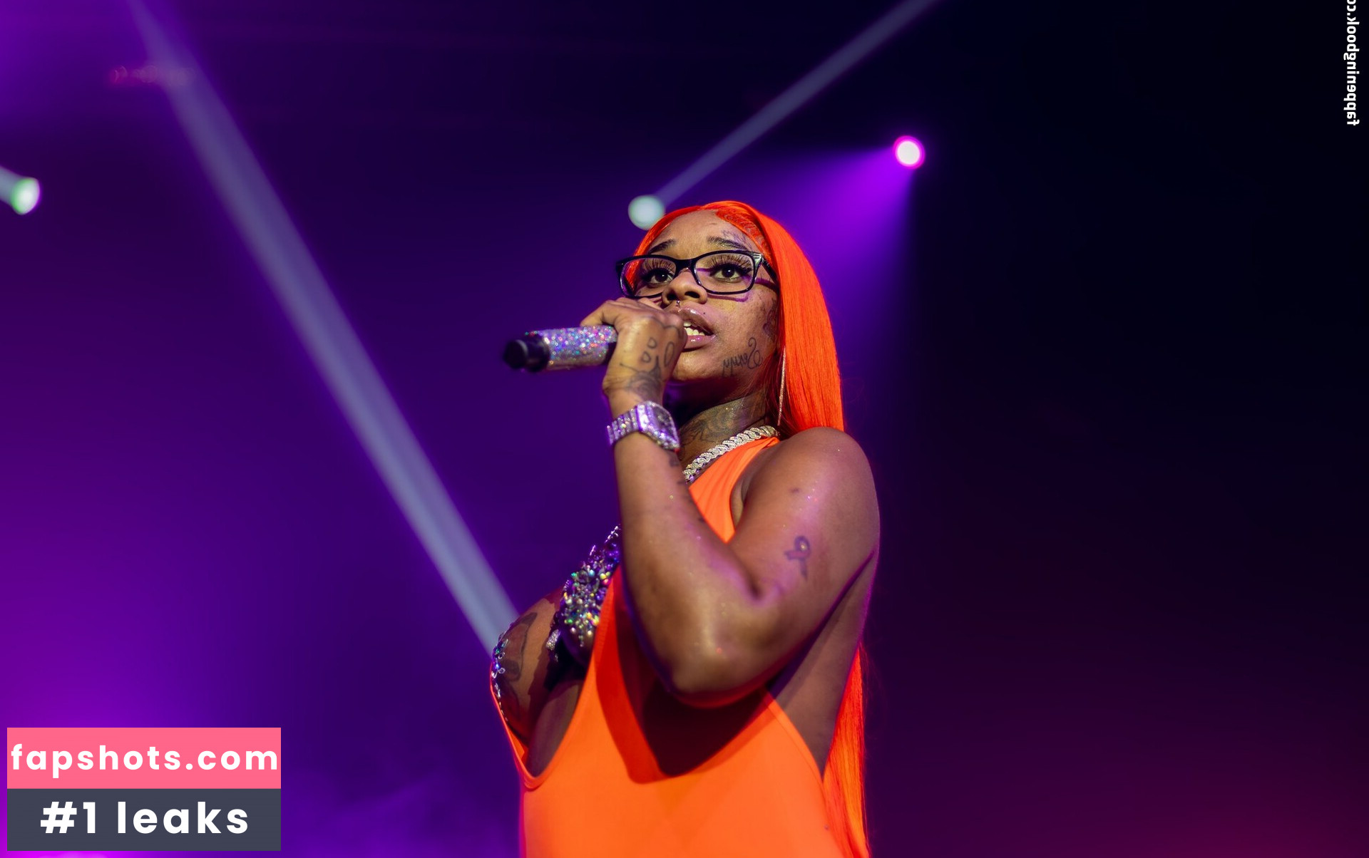 Sexxy Red gallery photo #21