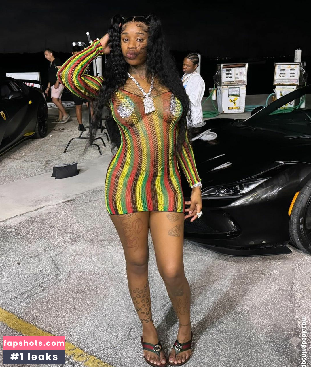 Sexxy Red gallery photo #6