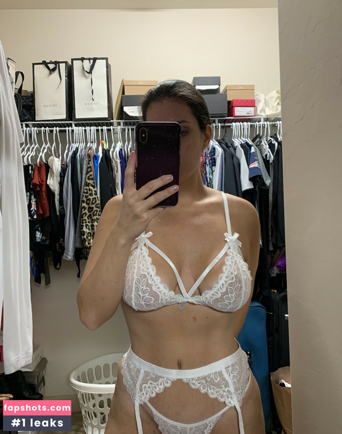 Sexy Wife gallery photo #27