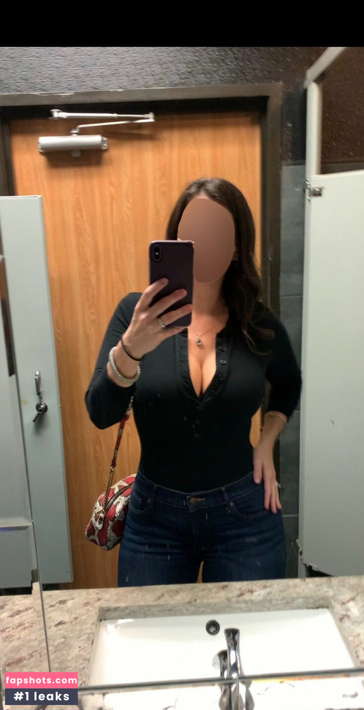 Sexy Wife gallery photo #49