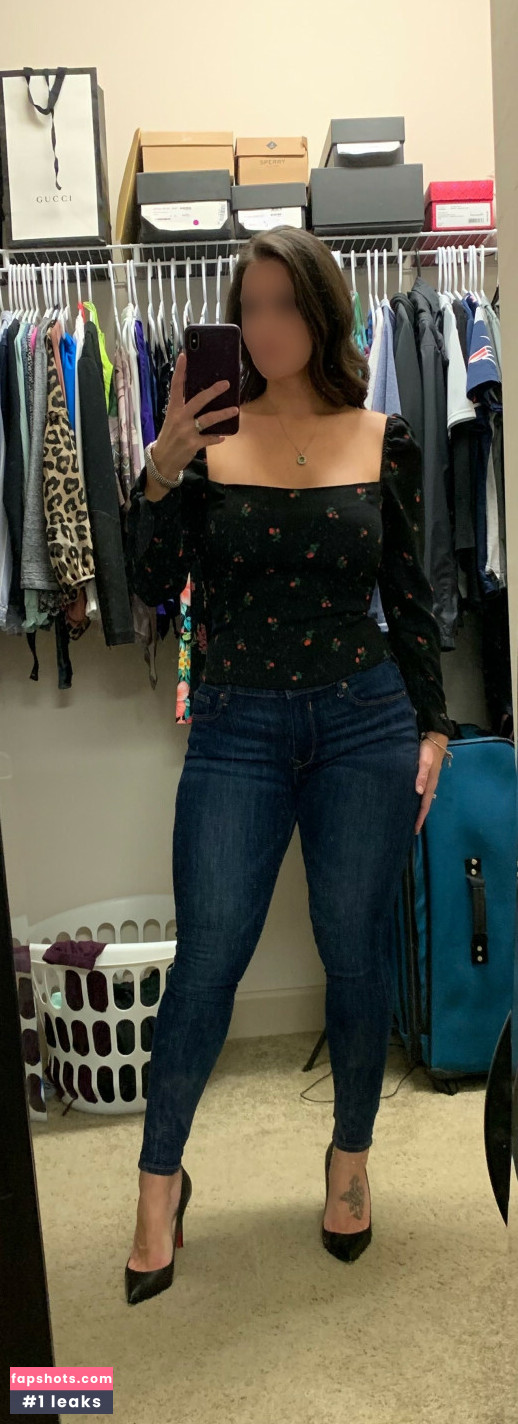 Sexy Wife gallery photo #50