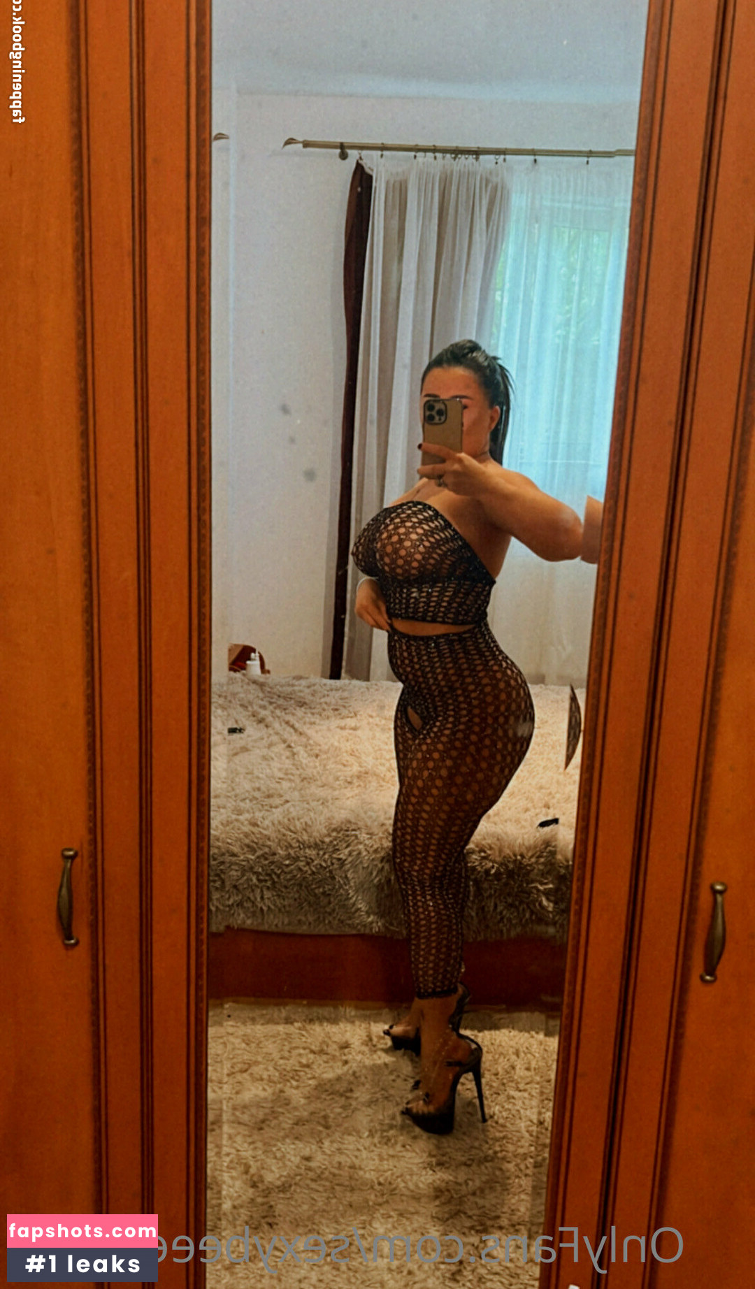 sexybeeea_free gallery photo #16