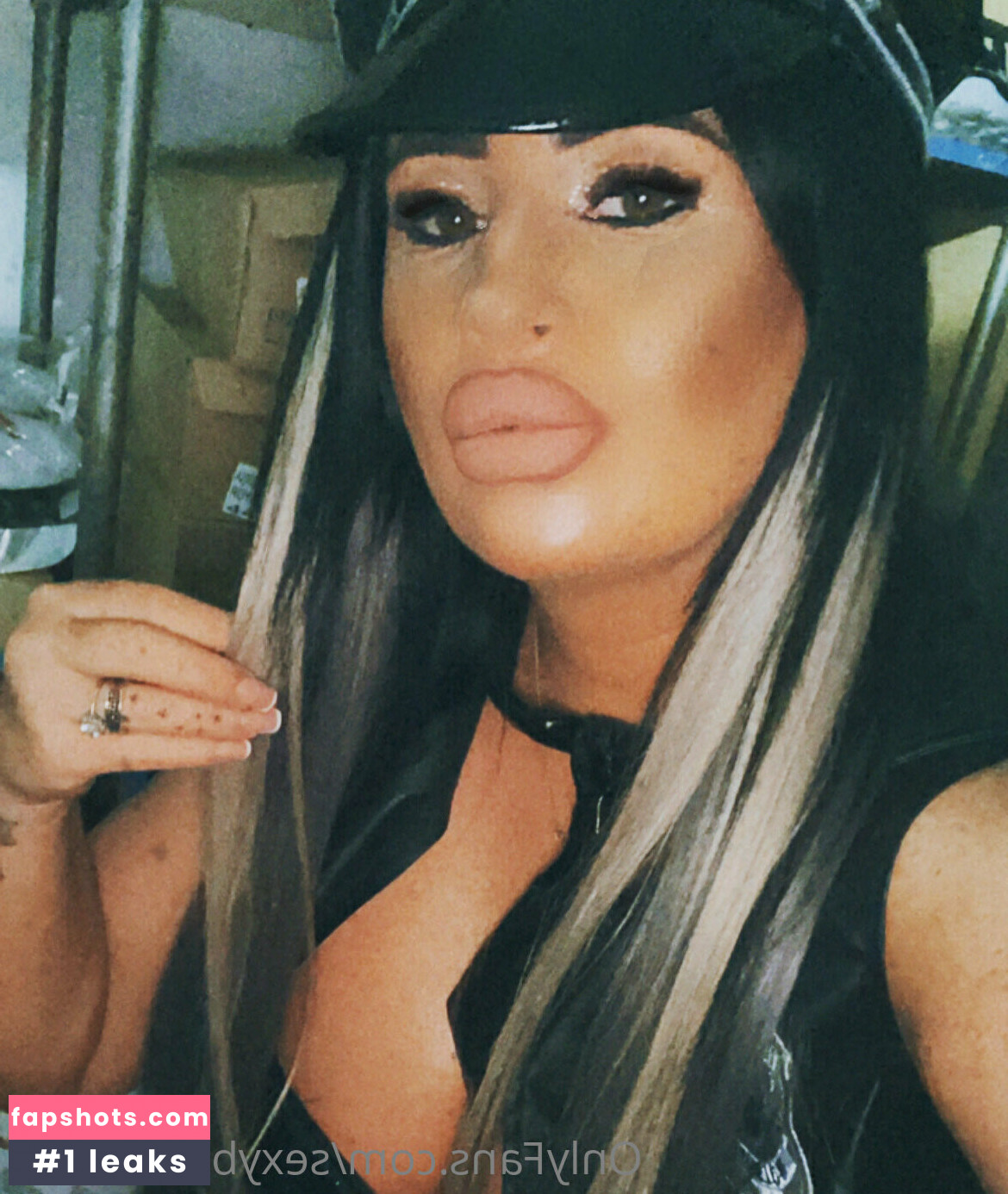 sexybeeea_free nude babe gallery