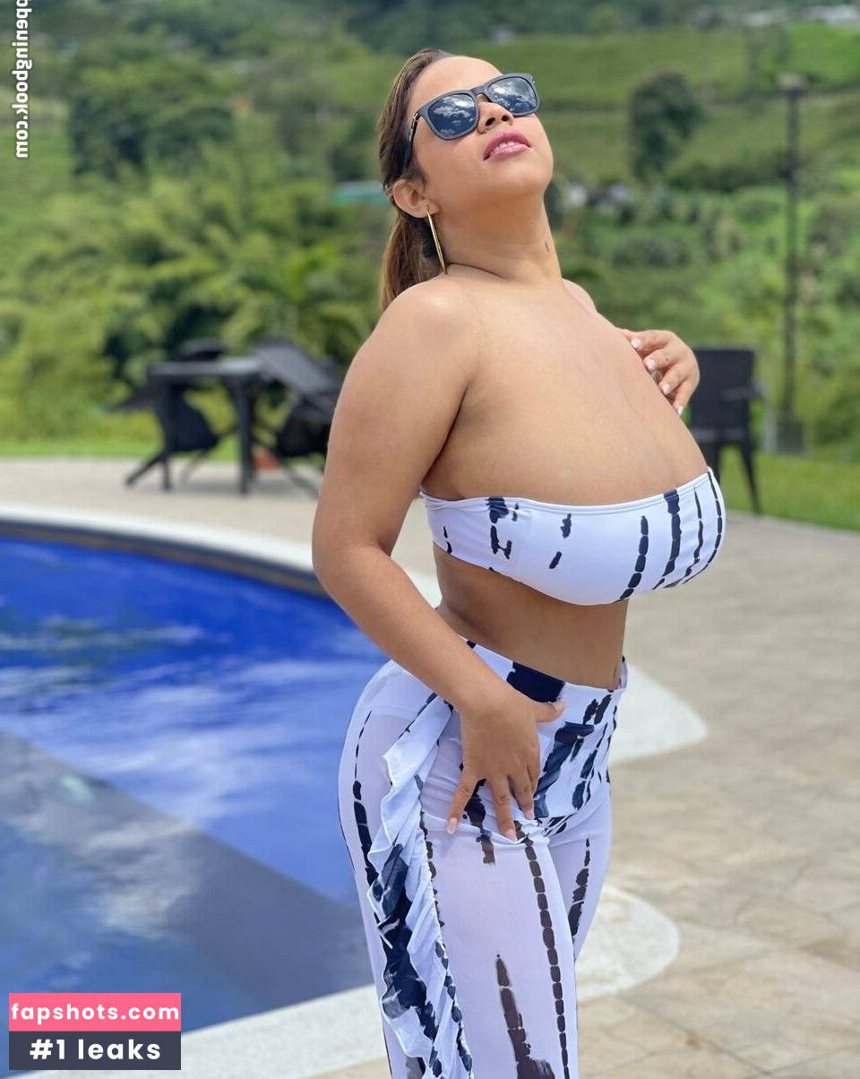 SexyCuteIsa gallery photo #39