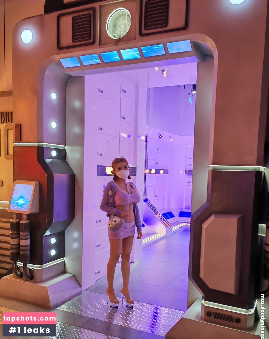 SexyCyborg gallery photo #11