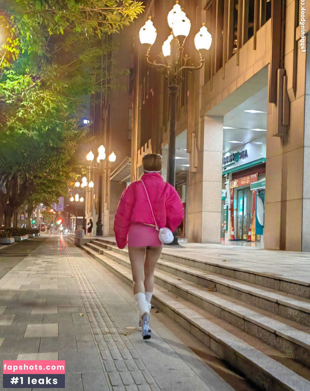 SexyCyborg gallery photo #20