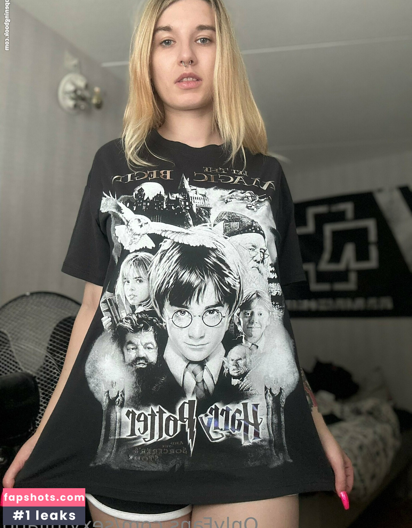 sexymilano nude babe gallery