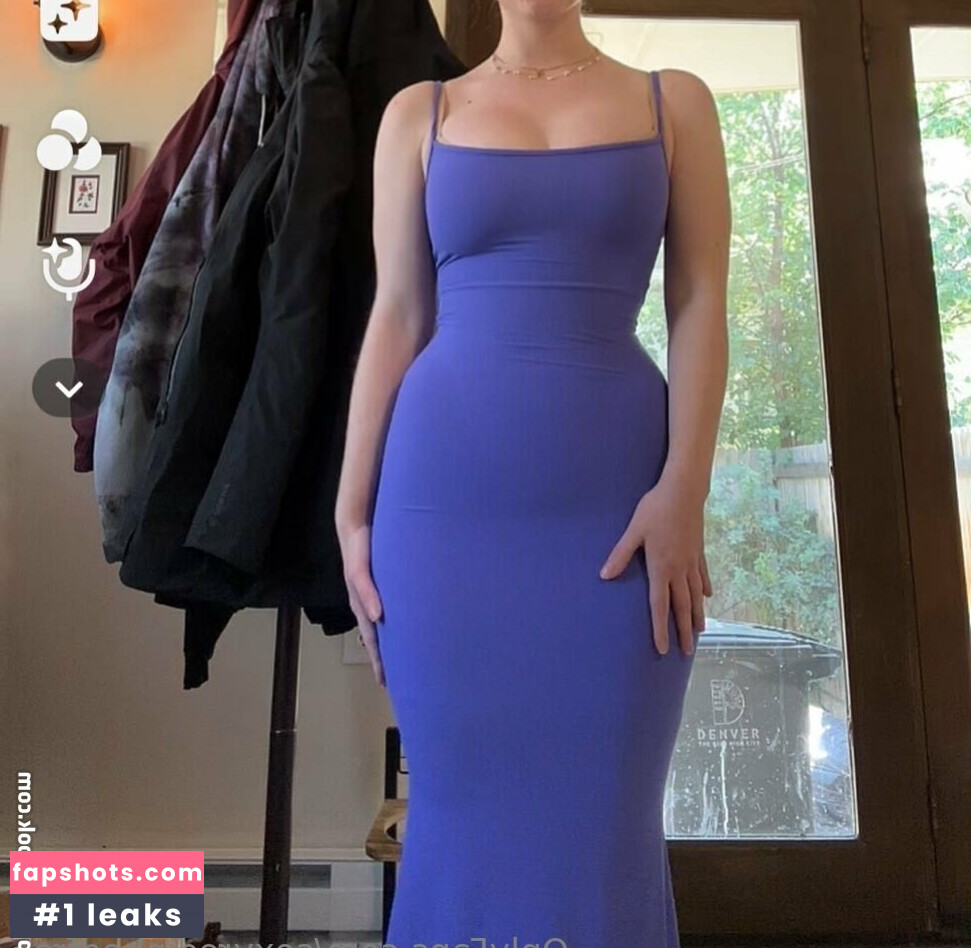 sexyredinbedfree gallery photo #6