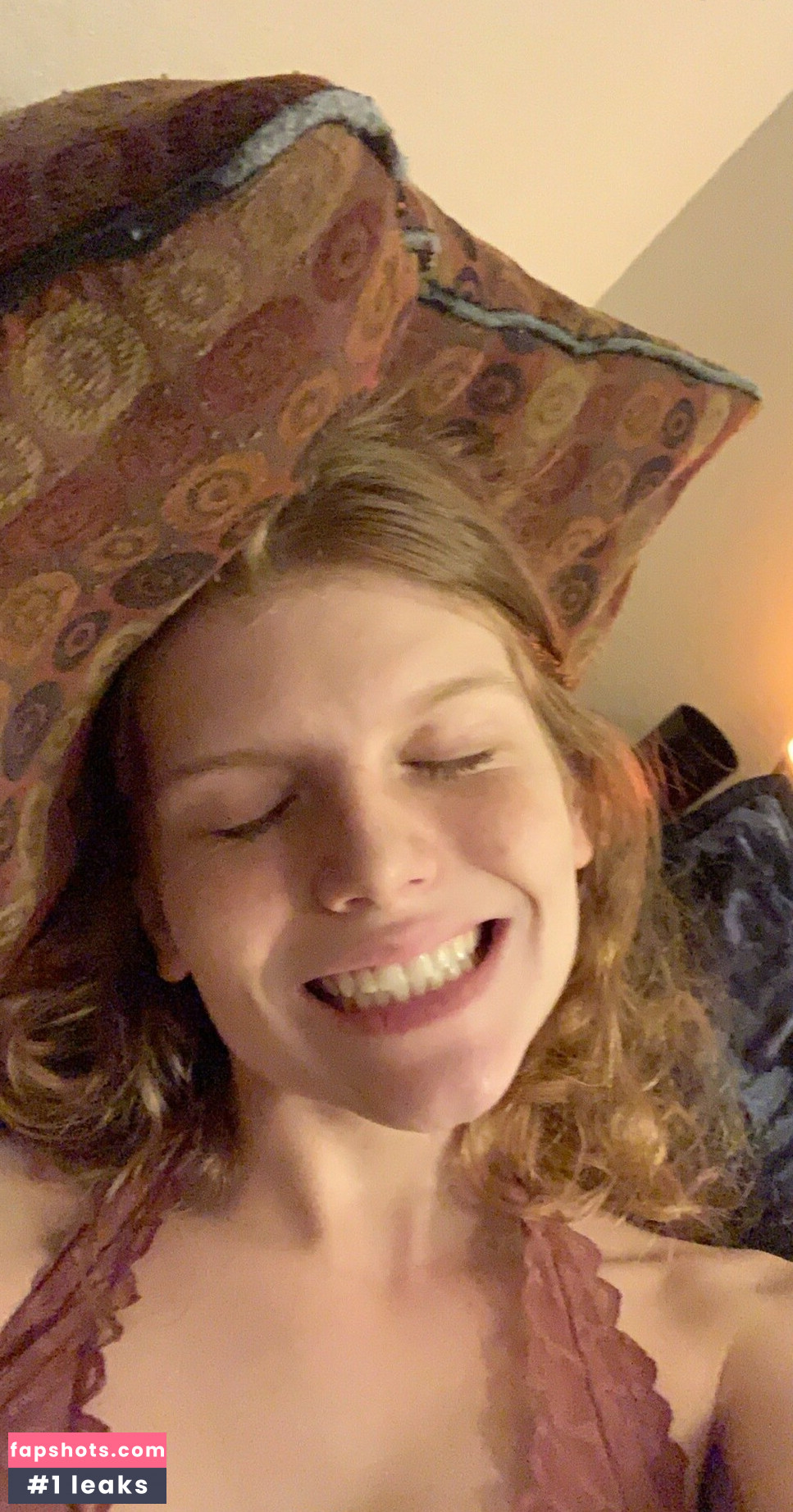 sexyredinbedfree Nude Leaks OnlyFans Photos #72 - LeakJerk