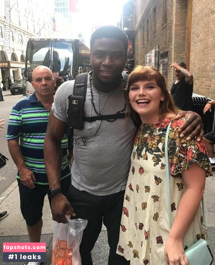 sexyredinbedfree gallery photo #81