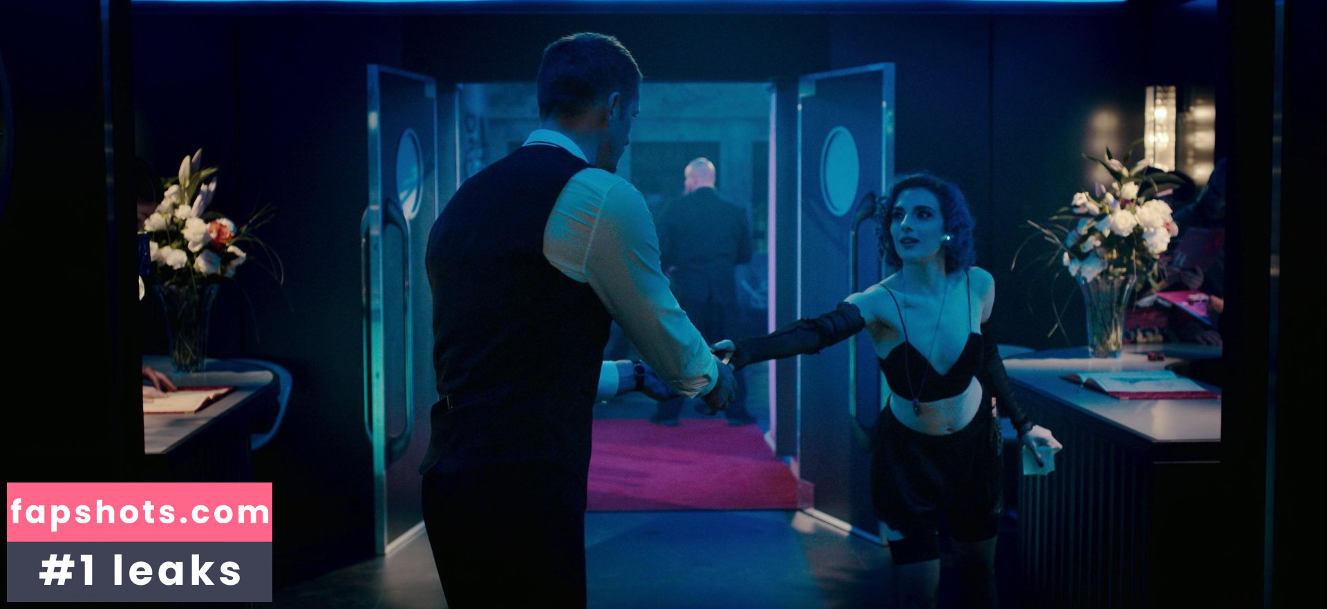 Seyneb Saleh nude babe gallery