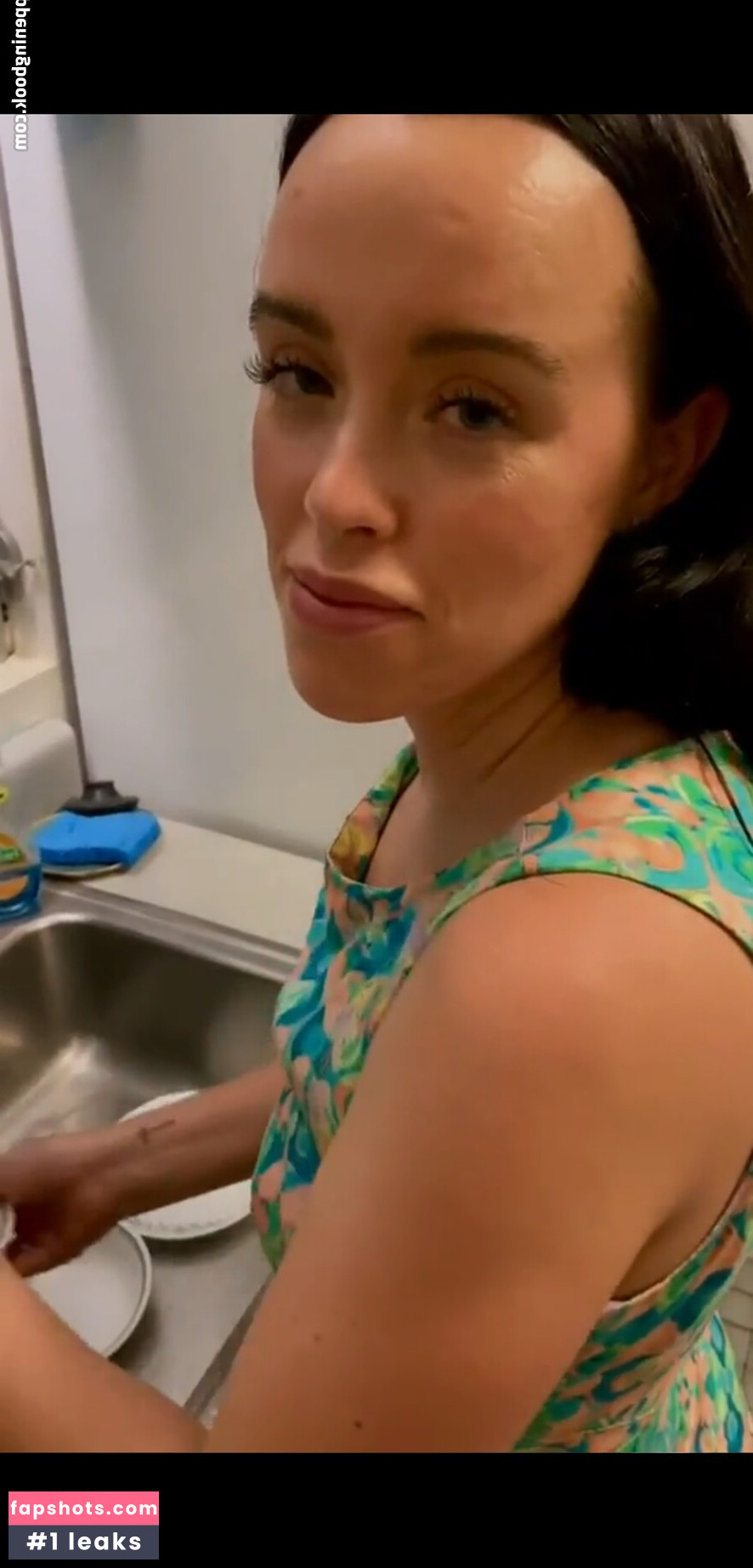 Shae Cutie gallery photo #3