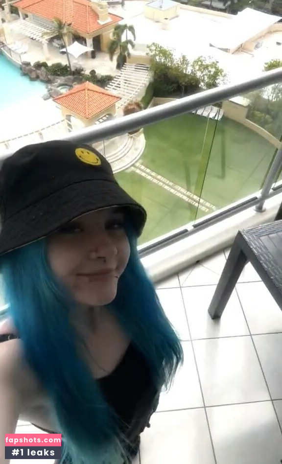 Shae Evans gallery photo #11