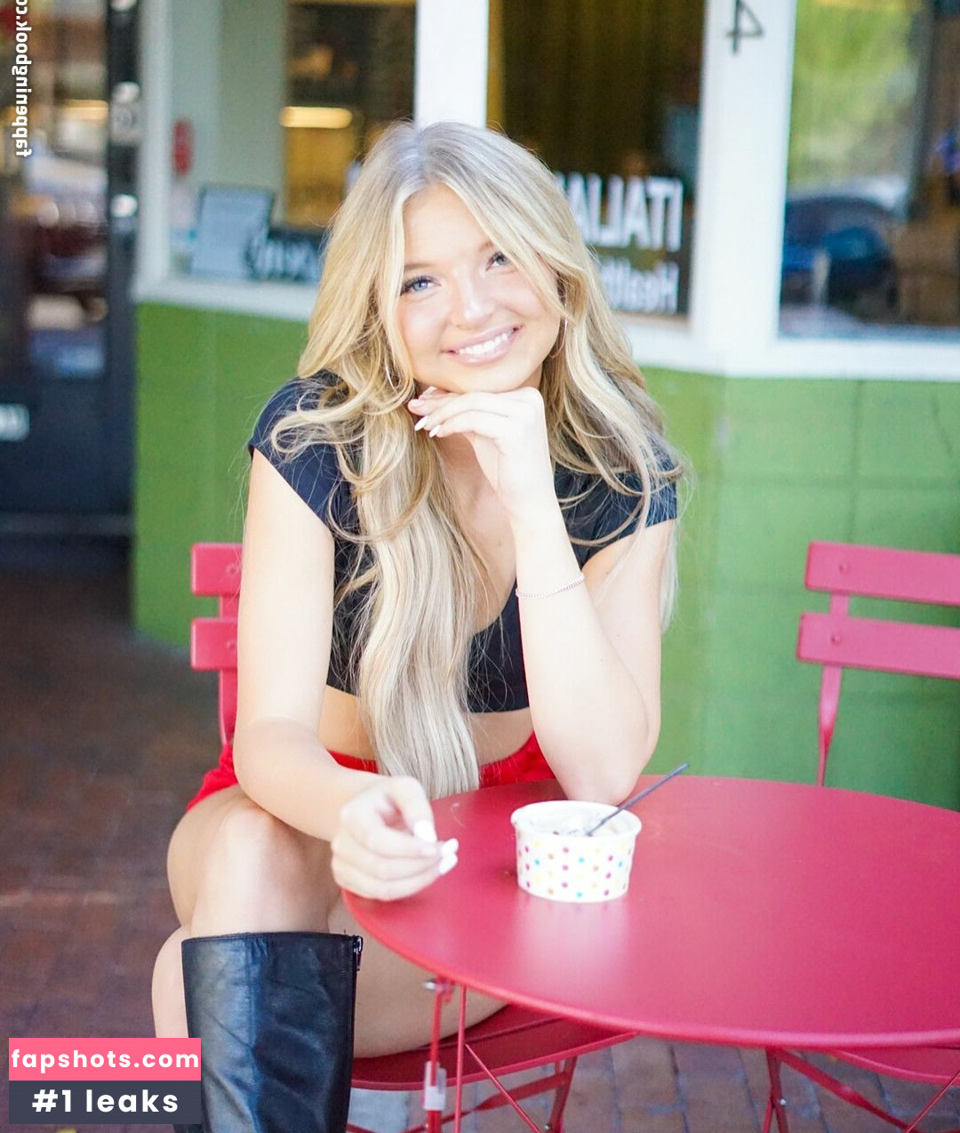 Shae Smolik gallery photo #72