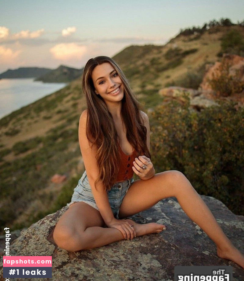 Shaelah McGilton gallery photo #28