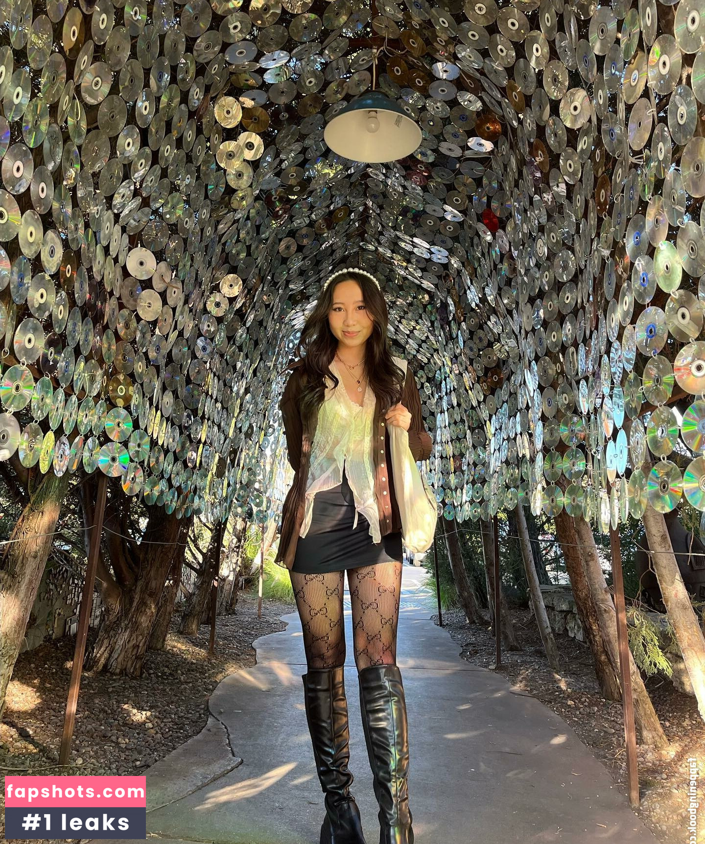 Shaina Cha gallery photo #13