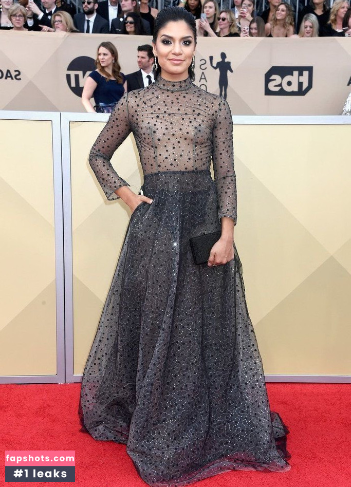 Shakira Barrera gallery photo #16