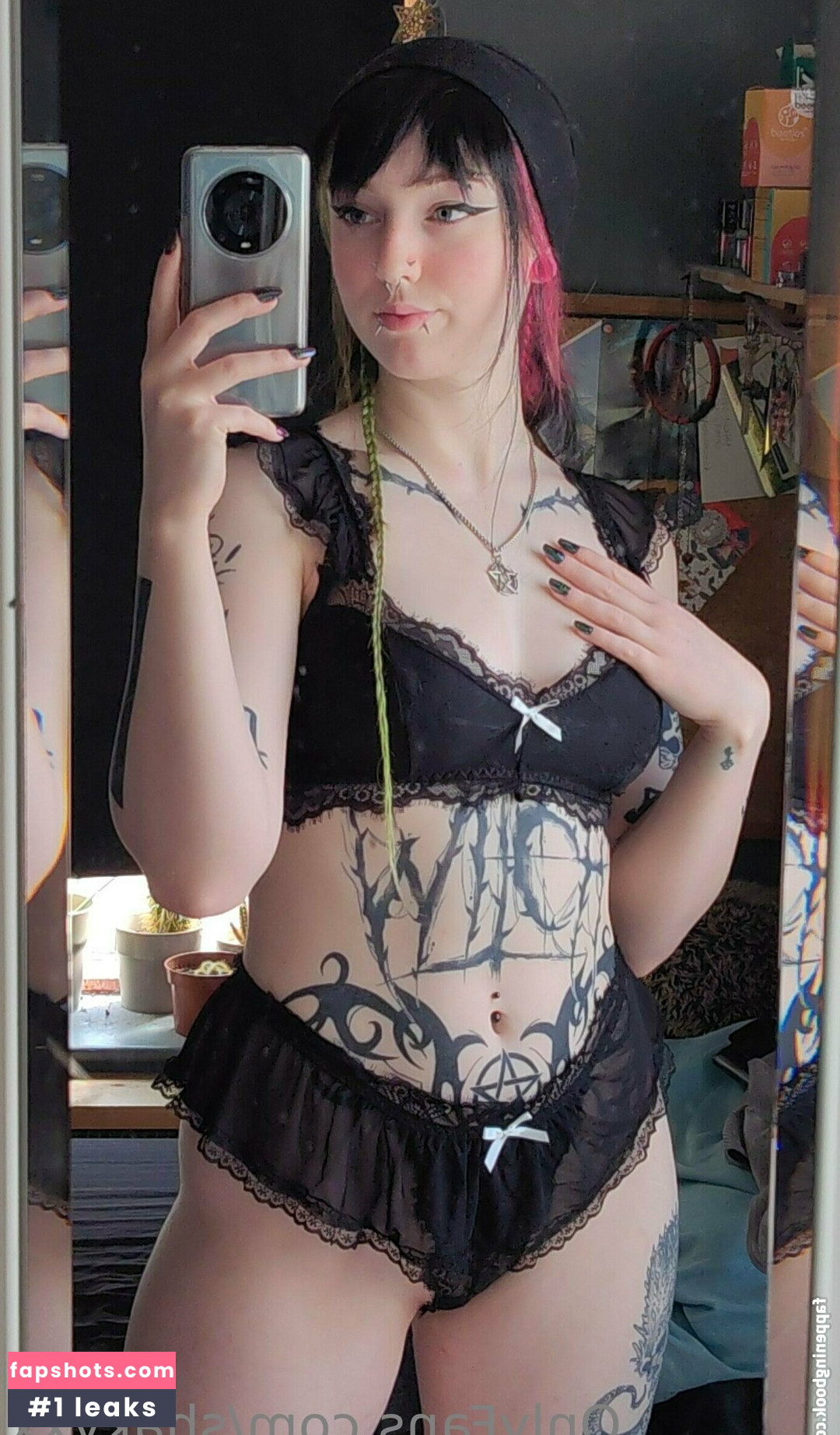 shakyxx gallery photo #28