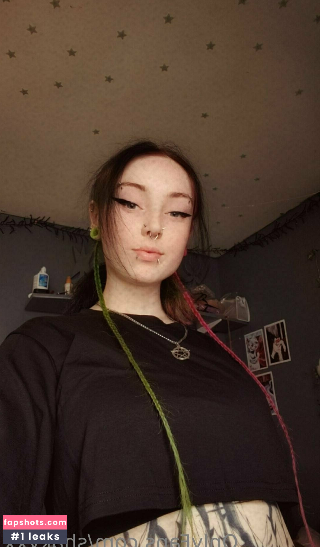 shakyxx gallery photo #4