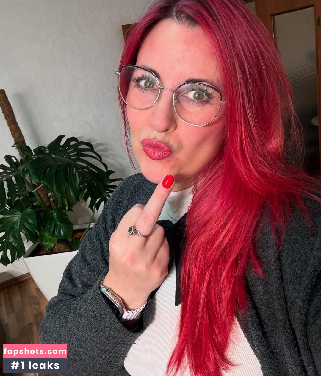 Shally3079 gallery photo #2