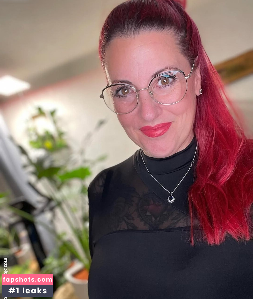 Shally3079 nude babe gallery