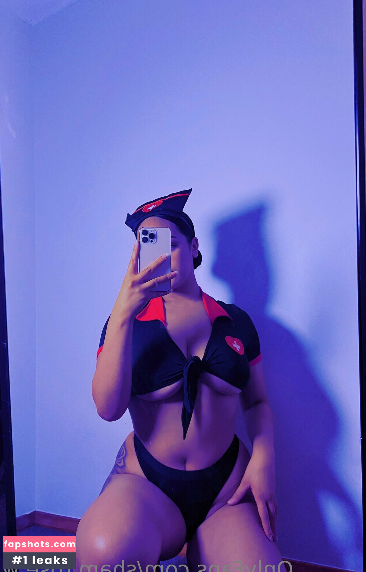 sham.rose.w gallery photo #12