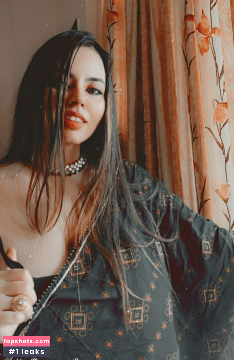 Shambhavi Sharma nude babe gallery