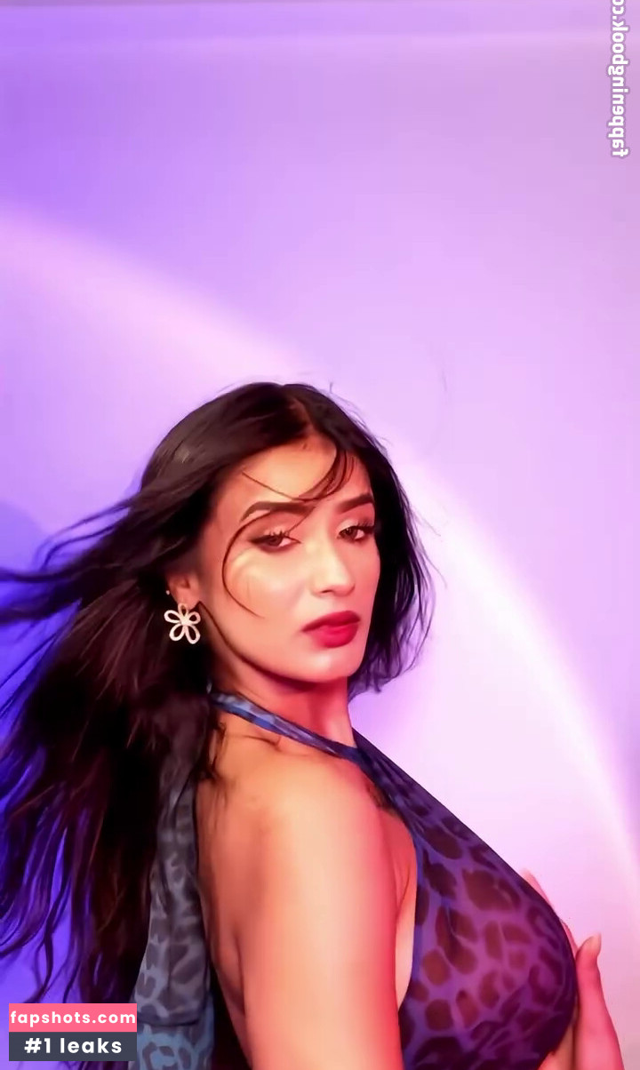 Shambhavi Singh gallery photo #22