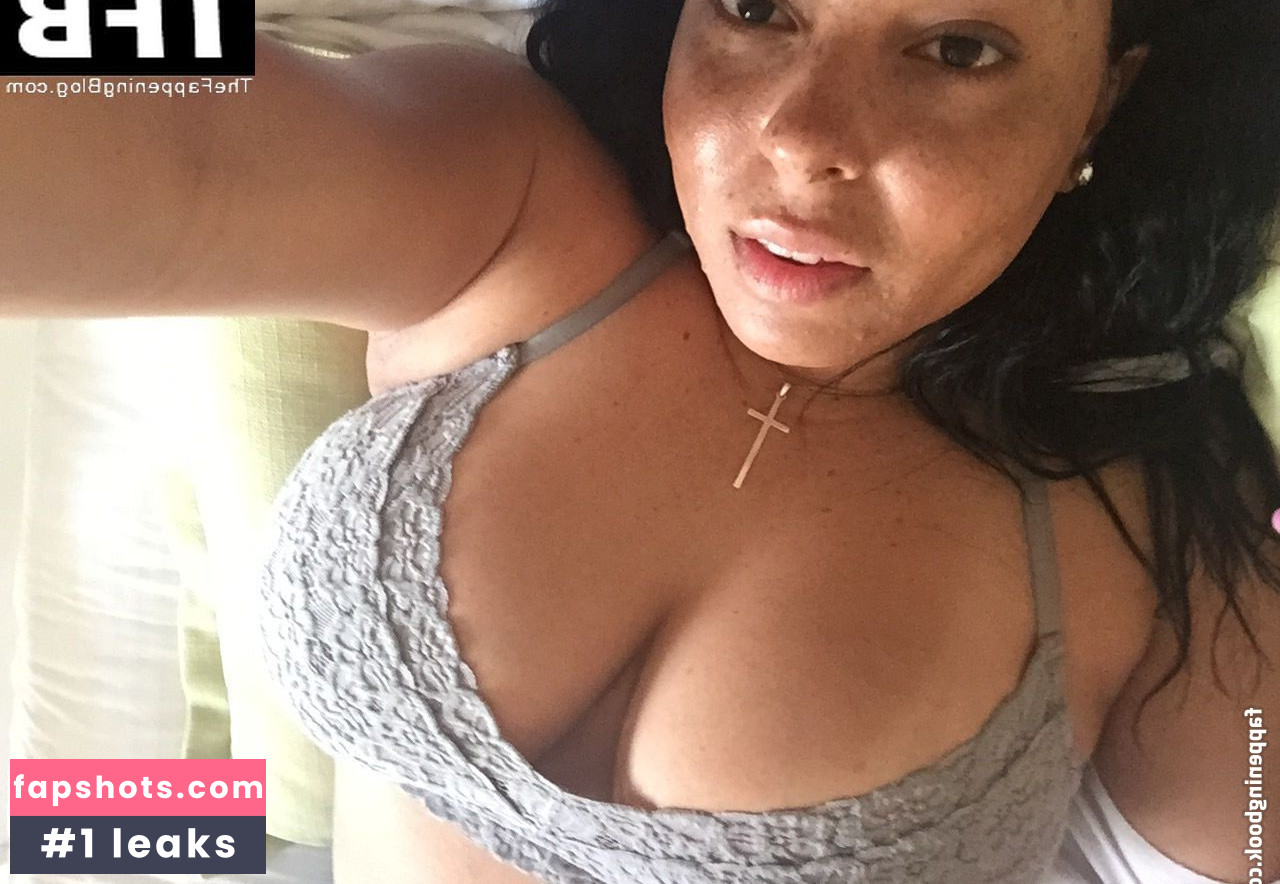 Shana Mangatal gallery photo #32