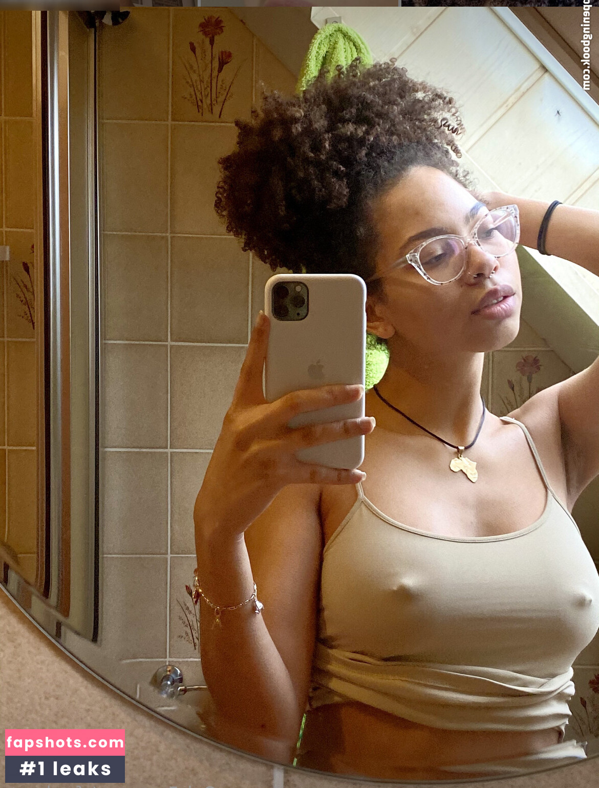 Shania Kraemer gallery photo #15