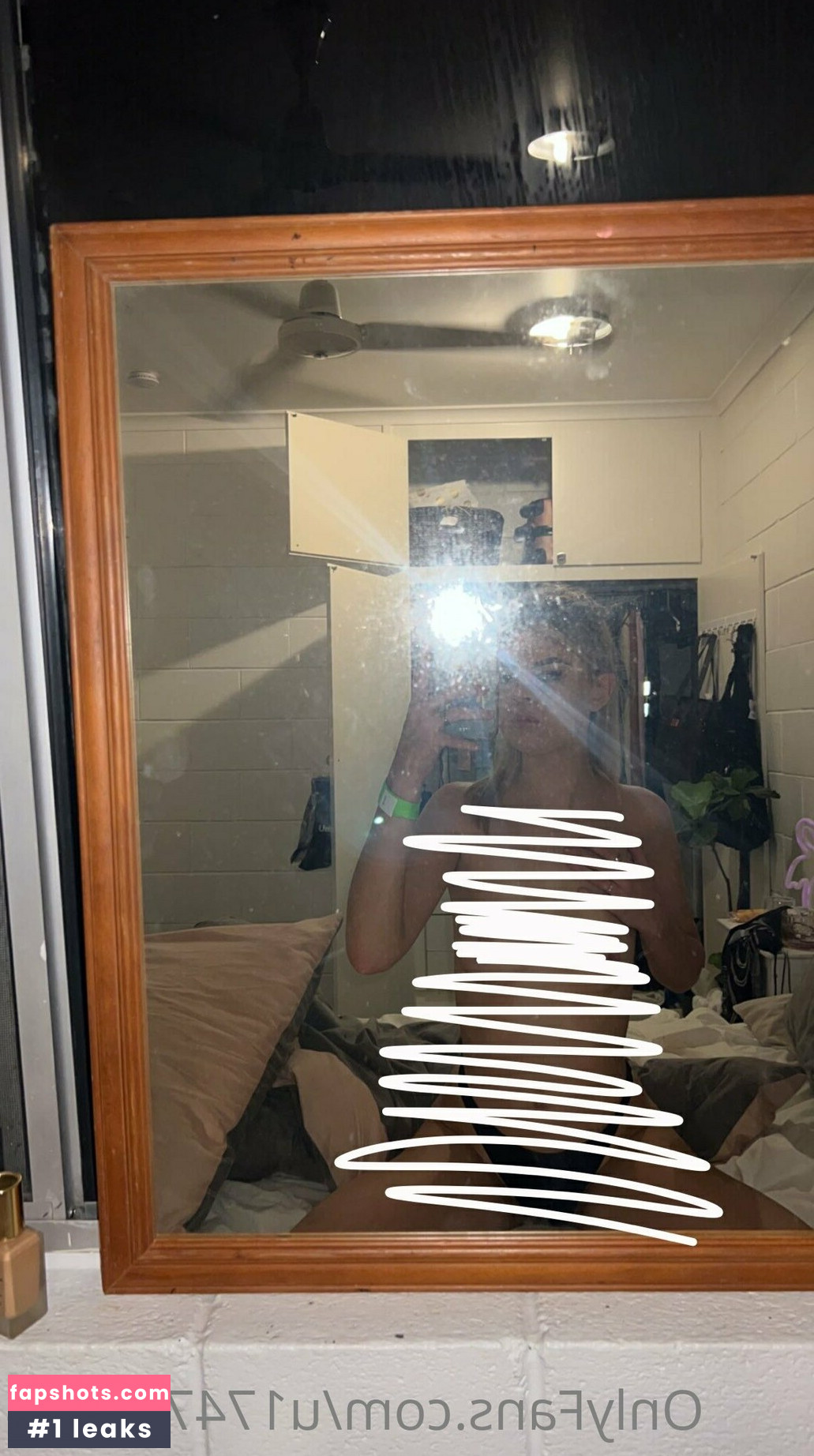 shaniasand gallery photo #5