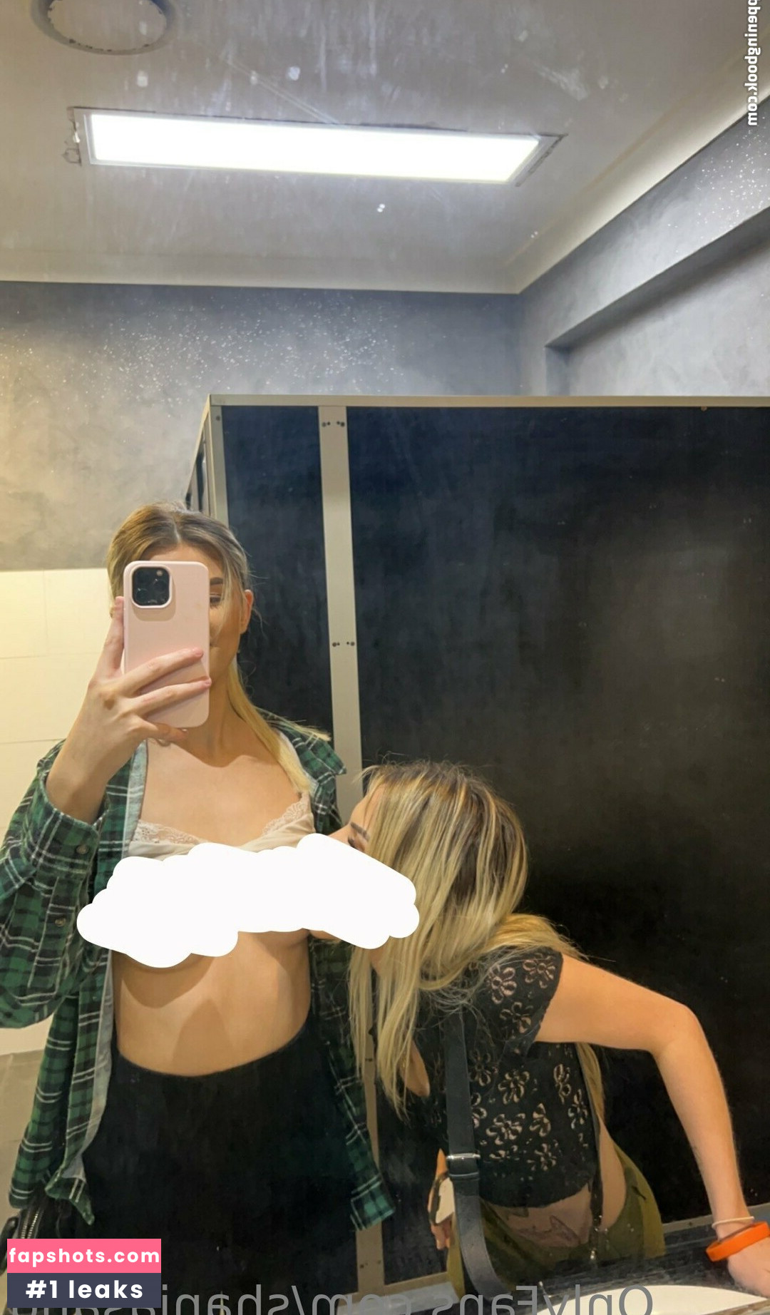 shaniasand gallery photo #10