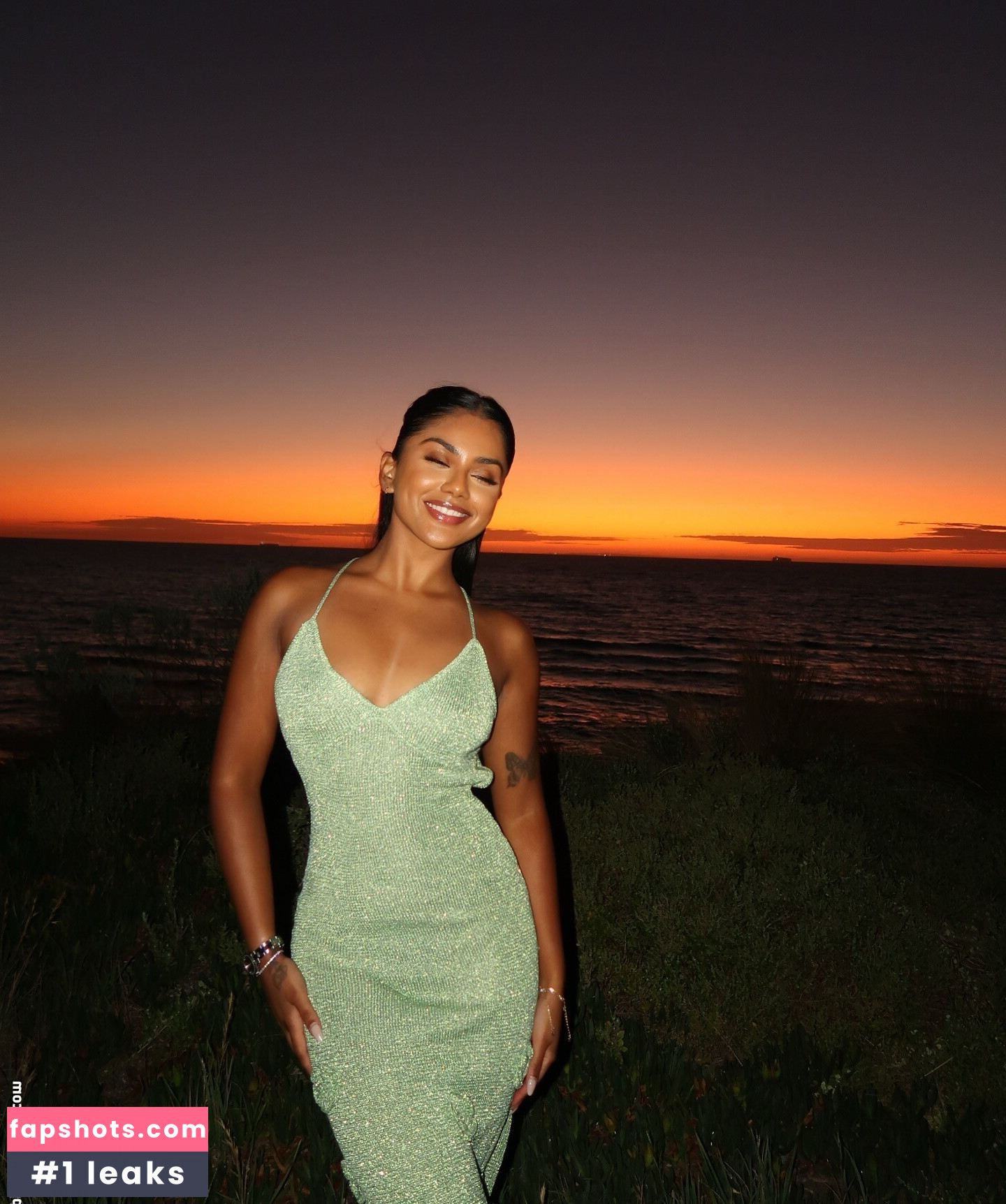 Shaniya Nisha gallery photo #14