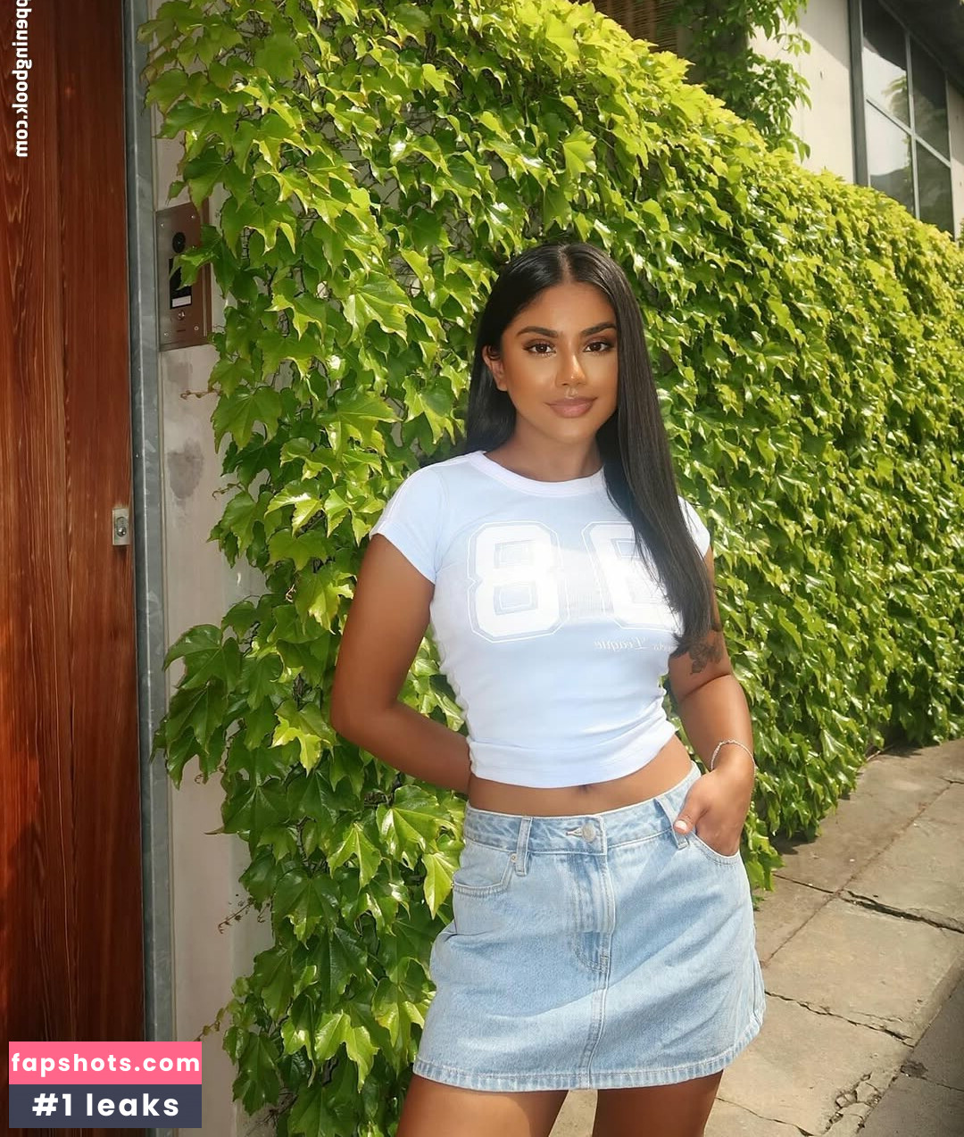 Shaniya Nisha gallery photo #25