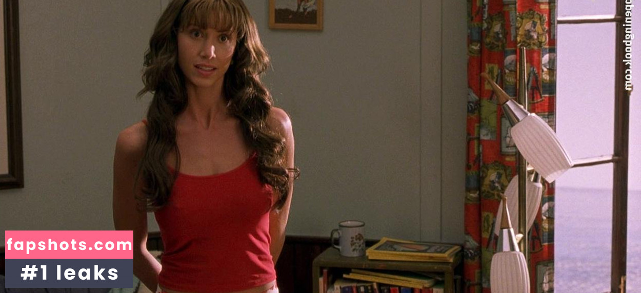 Shannon Elizabeth gallery photo #107