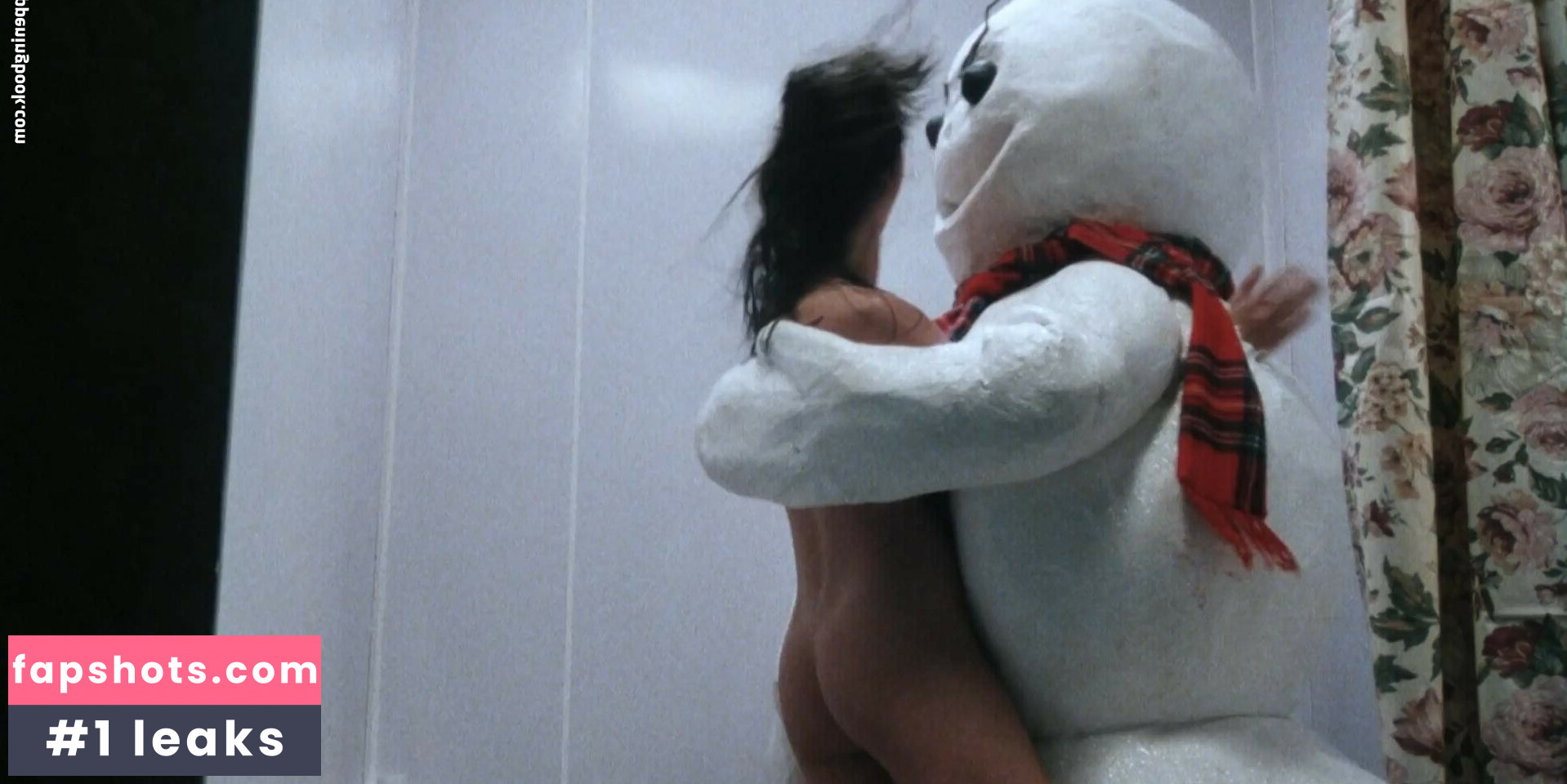 Shannon Elizabeth gallery photo #5