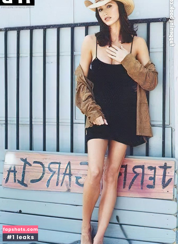 Shannon Elizabeth gallery photo #59