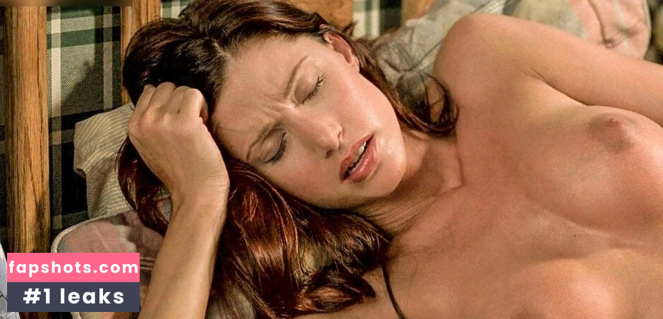 Shannon Elizabeth gallery photo #10