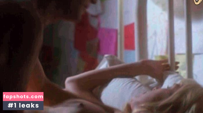 Shannon Hart Cleary nude babe gallery