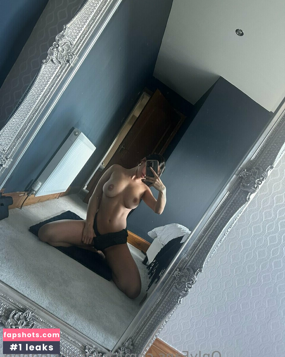 Shannon Singh gallery photo #150