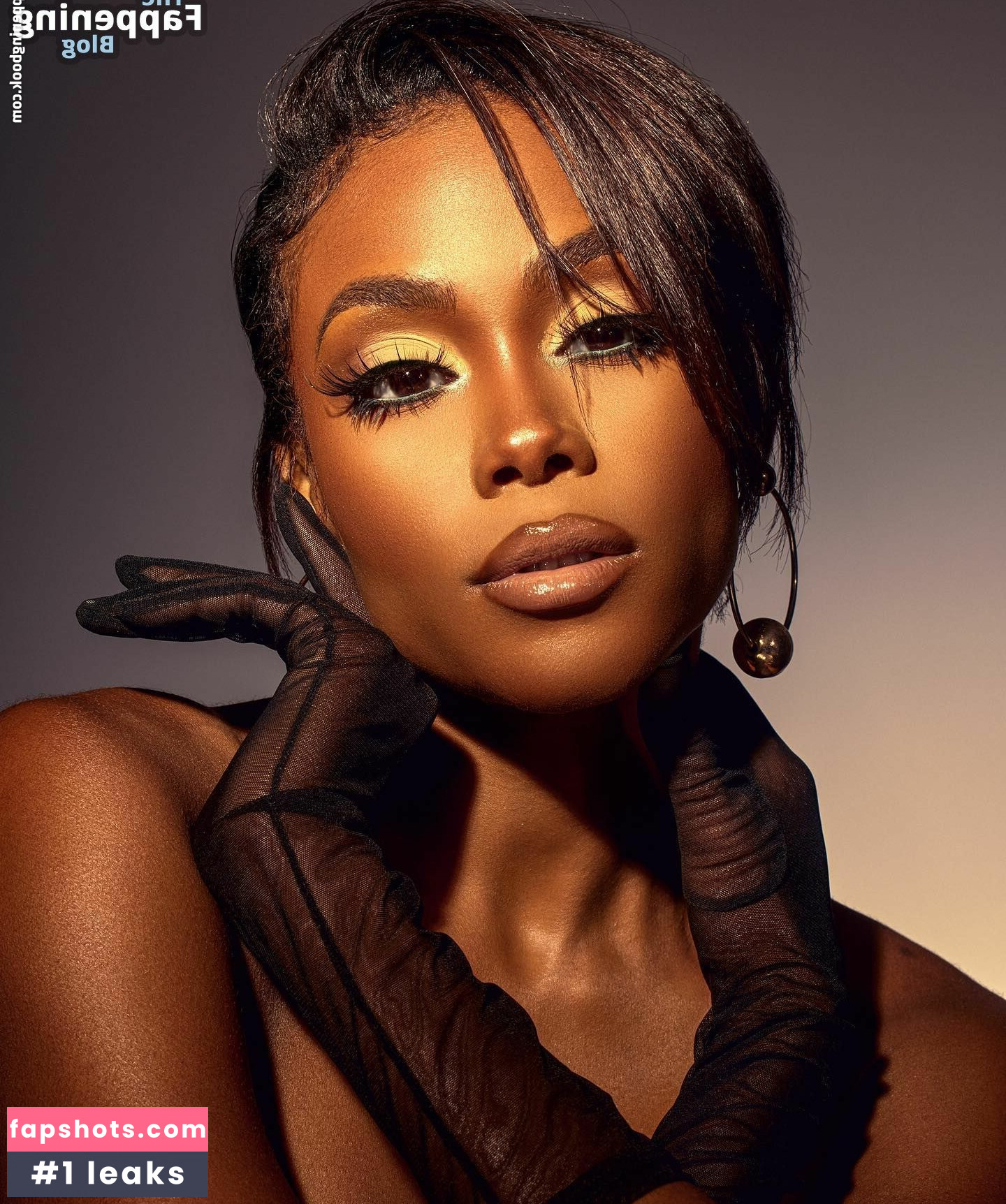 Shannon Thornton gallery photo #13