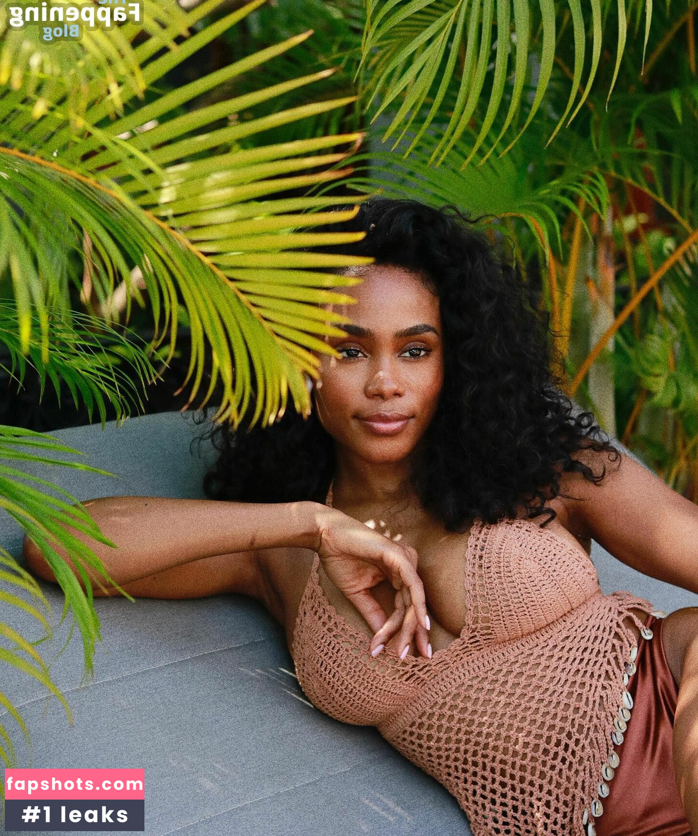 Shannon Thornton gallery photo #4