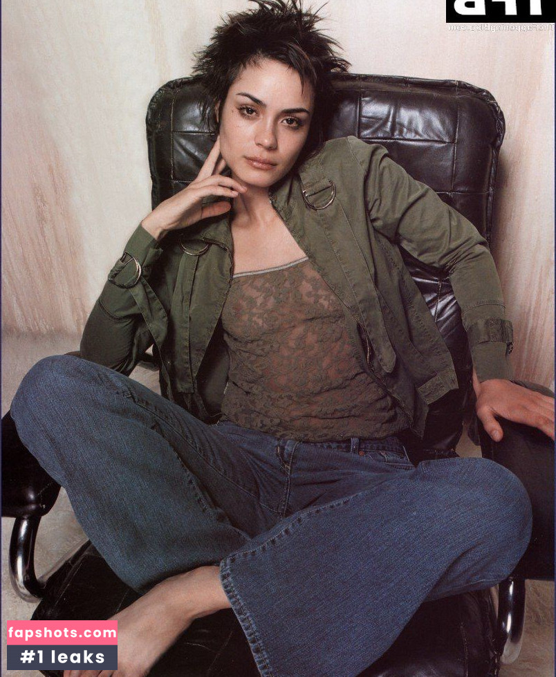 Shannyn Sossamon gallery photo #14