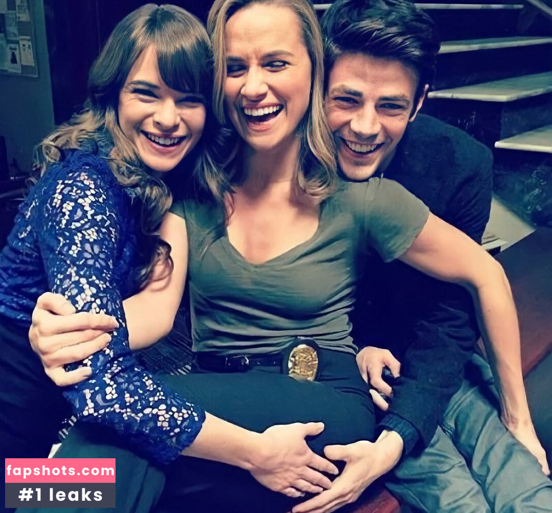 Shantel VanSanten gallery photo #477