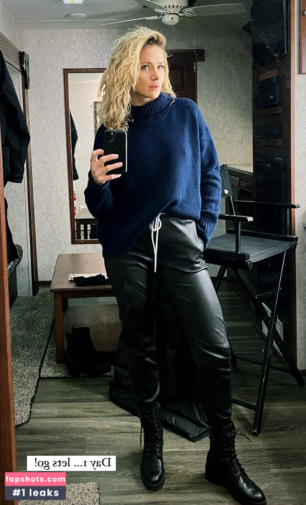 Shantel VanSanten gallery photo #505