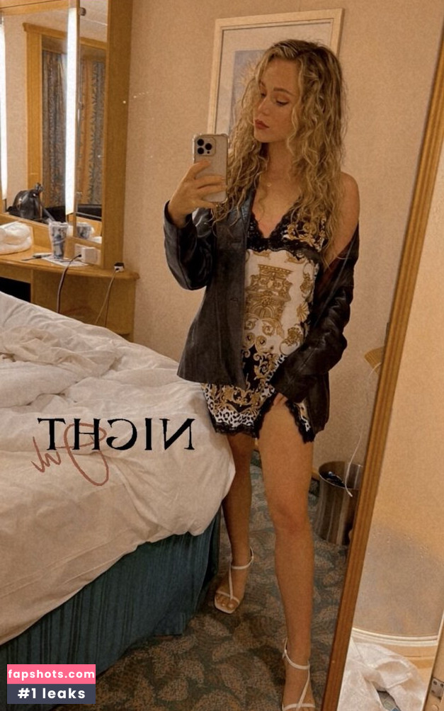 Shantel VanSanten gallery photo #507