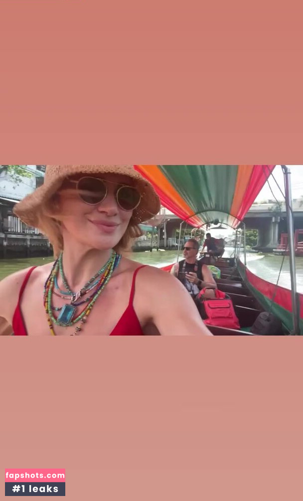 Shantel VanSanten gallery photo #531