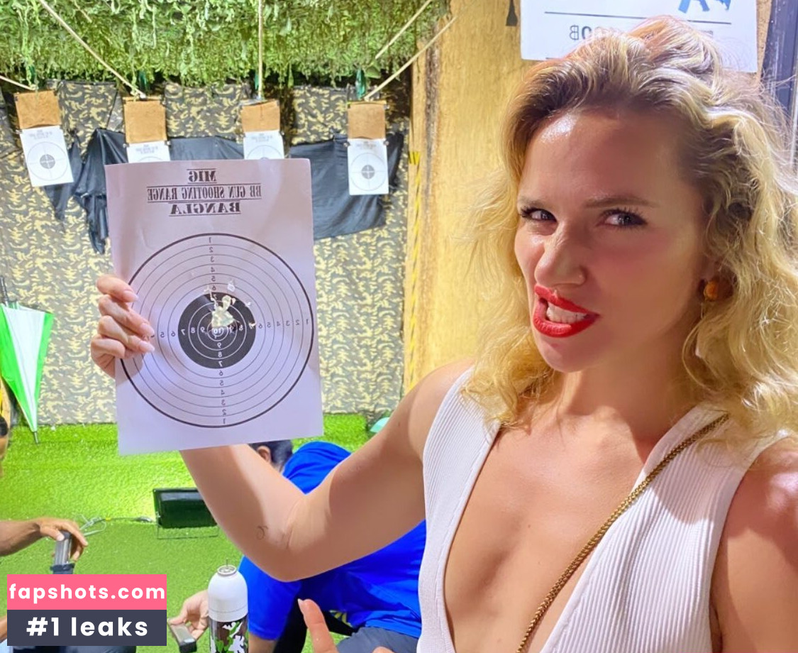 Shantel VanSanten gallery photo #547