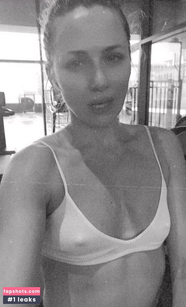 Shantel VanSanten gallery photo #595